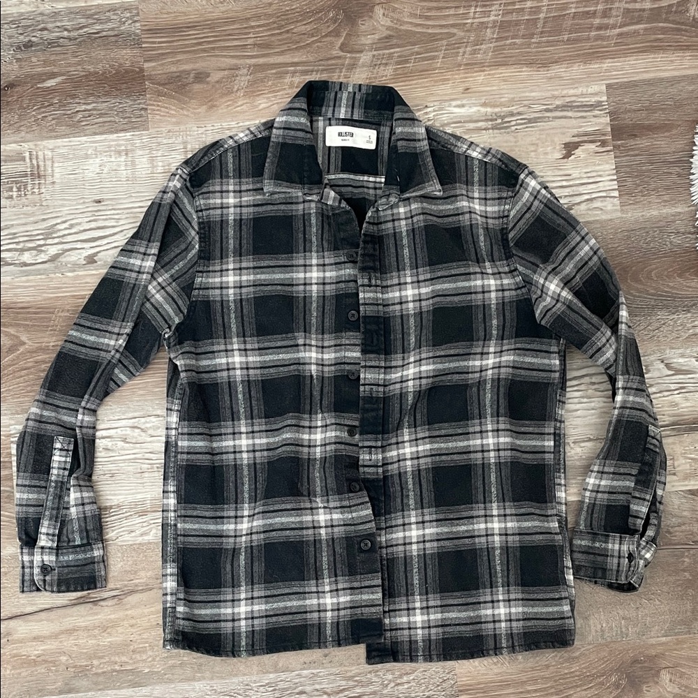 Hollister Black and Gray Plaid Casual Button Down Shirt